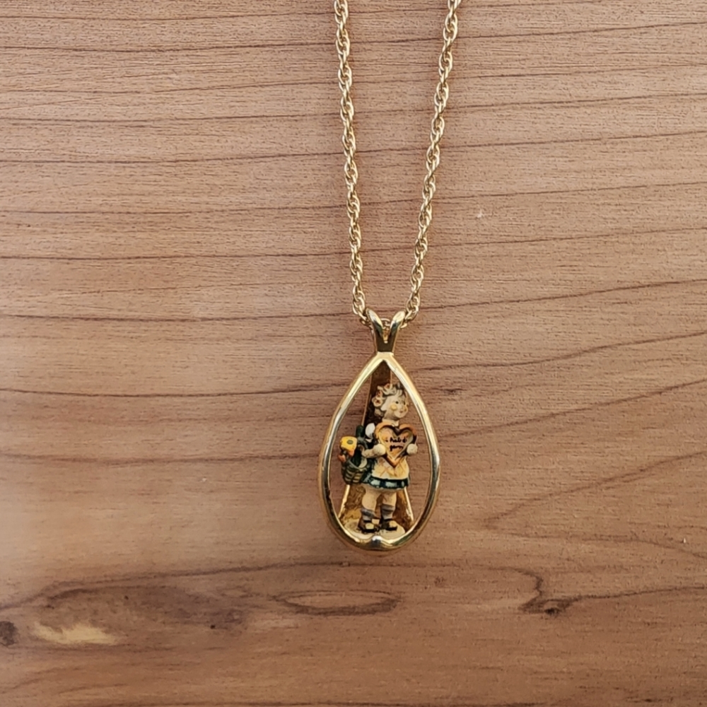 Vintage 80s Hummel necklace with chain 16"